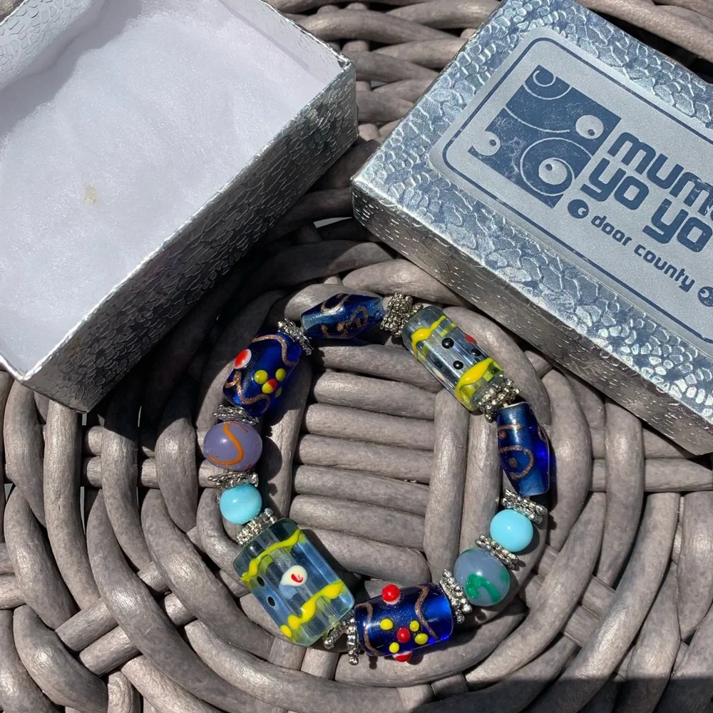 NWOT Painted Glass Bead Bracelet
